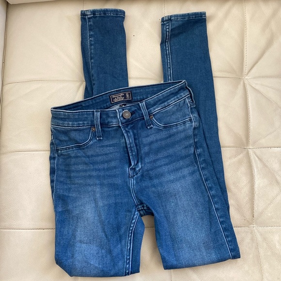 Abercrombie Fitch Jeans Abercrombie Fitch Low Rise Jeggings Size 24 Or 0 Poshmark